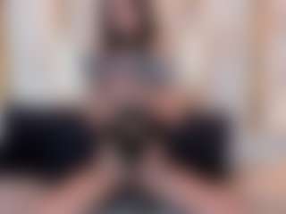 Ainoanoire's Live Sex Cam Show