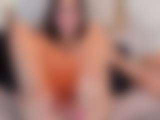 Ainoanoire's Live Sex Cam Show