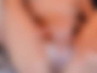 Live cam show with Ainoanoire - Green Eyes on CamClone