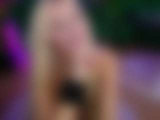 Live cam show with BarbieKara - Teen (18+) on Camsoda
