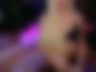 Live cam show with BarbieKara - Lean on live18s.com