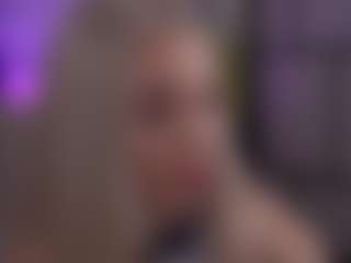 Live cam show with BarbieKara - Lean on Camsoda