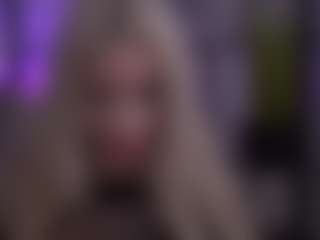 Live cam show with BarbieKara - Tease on Camsoda