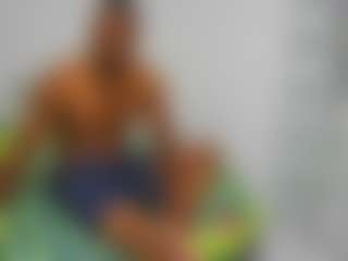 Live cam show with Sophie - Squirt on intimatelivegirls.com