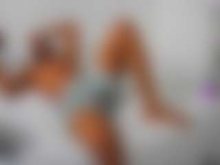 Live cam show with Sophie - Teen (18+) on madthumbs