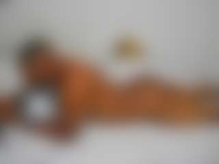 Live cam show with Sophie - Red Hair on xDating