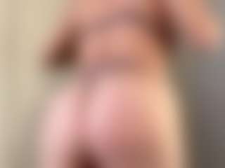 DanielaRous's Live Sex Cam Show