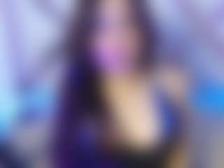 Live cam show with ladymooncs - Brown Hair on chickslive.net
