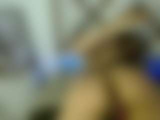 Live cam show with ladymooncs - Public on Instabang
