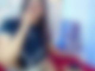 Live cam show with ladymooncs - Smoking on Dolls Live