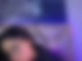 Live cam show with ladymooncs - Brown Hair Teen (18+) on friskycurves.com