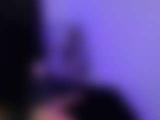 Live cam show with ladymooncs - Fingers on pussylord.com