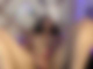 Live cam show with ladymooncs - Body Massage on SxyPornLive