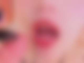 Live cam show with Mariluu - Green Eyes on EXY