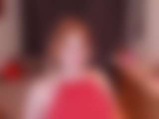 Live cam show with Foxy - Red Hair on luckytryst.com