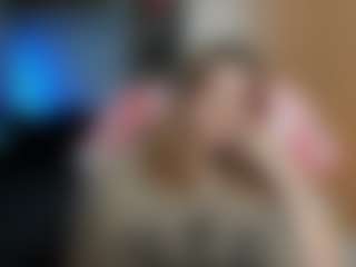 Live cam show with Foxy - Plussize on Gym Cam Girls