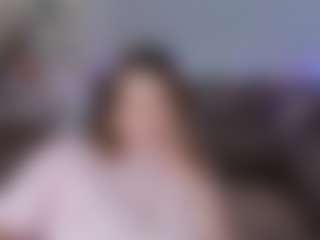 Live cam show with Foxy - Plussize on TastyBlacksLive