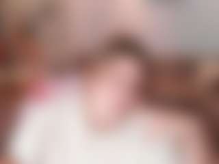 Live cam show with Foxy - Red Hair Shaved Pussy on livesuperchat.net