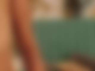 Live cam show with ScarlettViibe - Foot Fetish on Dolls Live