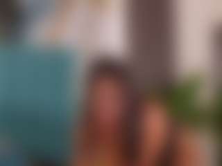 Live cam show with ScarlettViibe - Oil on Camiplay Live
