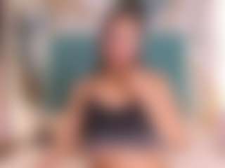Live cam show with ScarlettViibe - Ebony Shaved Pussy on Camsoda