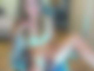 BerryLipss's Live Sex Cam Show
