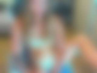 Live cam show with BerryLipss - Bikini on Stripli.com