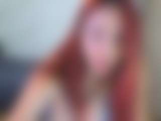 Live cam show with BerryLipss - Hairy Pussy Brown Hair on Hubzter Live