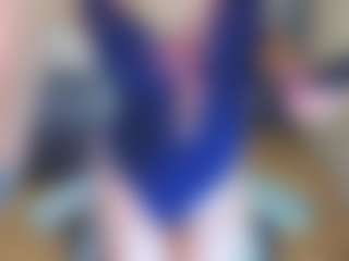Live cam show with BerryLipss - Strapon on Fling VIP Chat