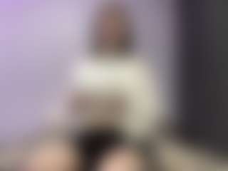 Live cam show with DaniellaBirthwright - Public Black on camgirlchat.live