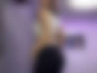 Live cam show with DaniellaBirthwright - Public Ebony on SxyPornLive