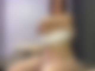 Live cam show with DaniellaBirthwright - College on Chatstar