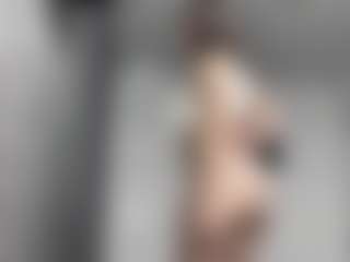 Live cam show with DaniellaBirthwright - Public Ebony on fapnchat