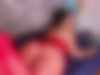 Live cam show with GINEBRA - Facial on Camsoda