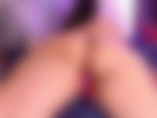 Live cam show with GINEBRA - Fuck Machine on Camsoda