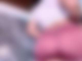 Live cam show with GINEBRA - Plug on Gym Cam Girls