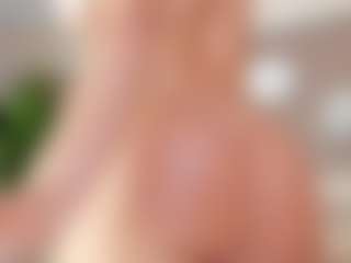Live cam show with irisreid - MILF on StripNow | colombia