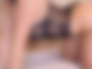 Live cam show with irisreid - Brown Hair on studioflirtlive.com