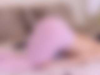 Live cam show with irisreid - Strip Teen (18+) on CamClone