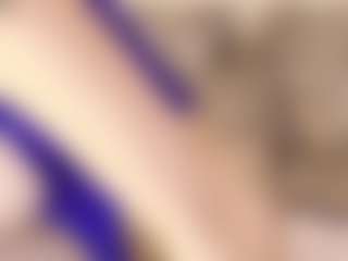 irisreid MILF webcam performer live streaming