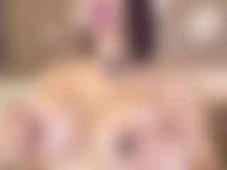 Live cam show with irisreid - Average on Camsoda