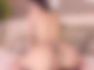 Live cam show with irisreid - HD Brown Hair on intimatelivegirls.com