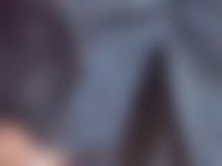 Live cam show with irisreid - Brown Hair MILF on camtv