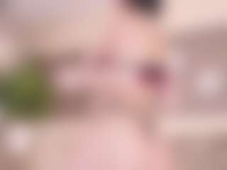 Live cam show with irisreid - Average on Gym Cam Girls