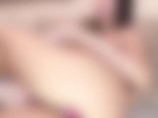 Live cam show with irisreid - Brown Hair MILF on iamadamtest123.com