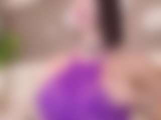 Live cam show with irisreid - Striptease MILF on CamClone