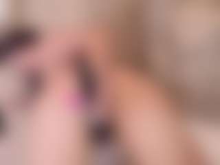 Live cam show with irisreid - Deepthroat on SxyPornLive