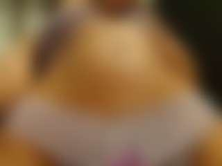 Live cam show with Xattla_Lust - Cougar on Gym Cam Girls