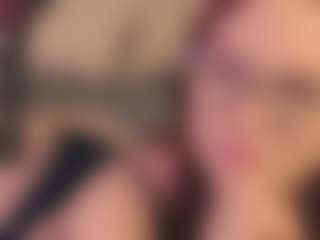 aprilfarrowyy's Live Sex Cam Show