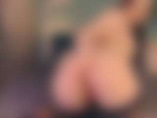 Live cam show with aprilfarrowyy - Amateur Brown Hair on SinfulBabes
